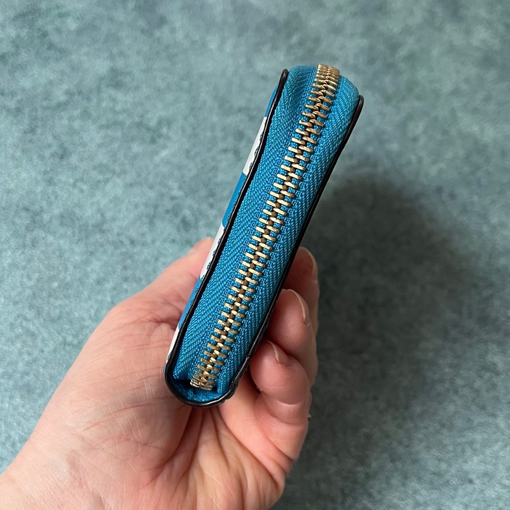 MK Blue & White Stripe Leather Zip Around Wallet - Picture 4 of 7